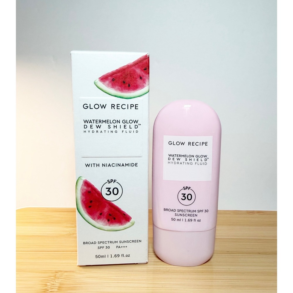 Glow Recipe Watermelon Glow Dew Shield Hydrating Fluid SPF 30 Sunscreen 50ml NEW - Picture 1 of 7